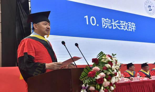 说明: C:\Users\Administrator\Desktop\20200610理工土要工程学院毕业B\907_1181.JPG